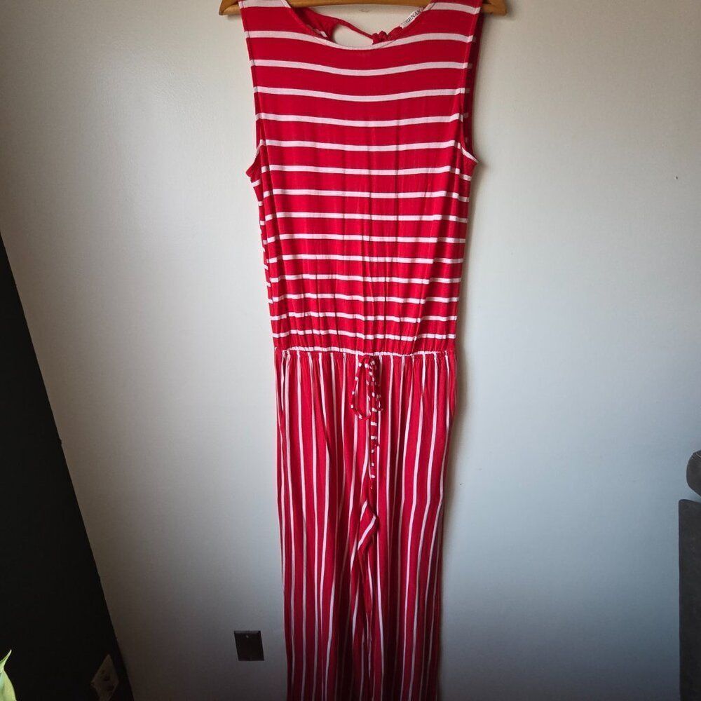EUC ZENANA RED WHITE STRIPED SLEEVELESS JUMPSUIT SIZE XL